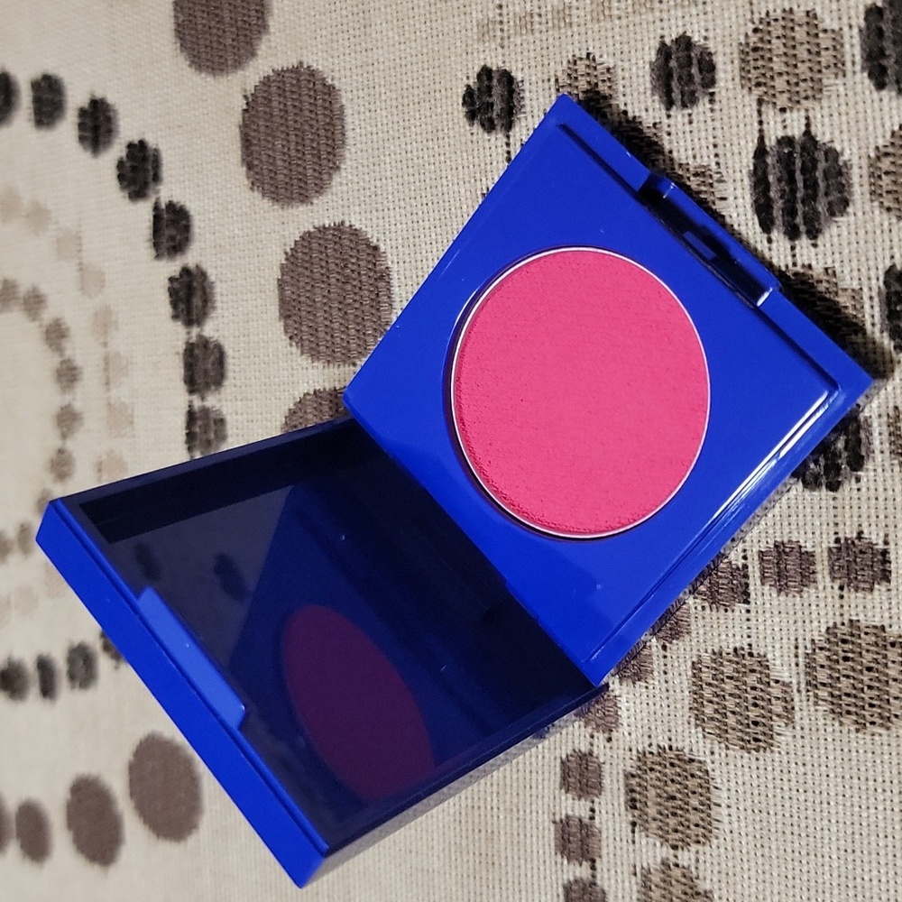 Tresluce Beauty Ready to Bounce Blush in Vacation